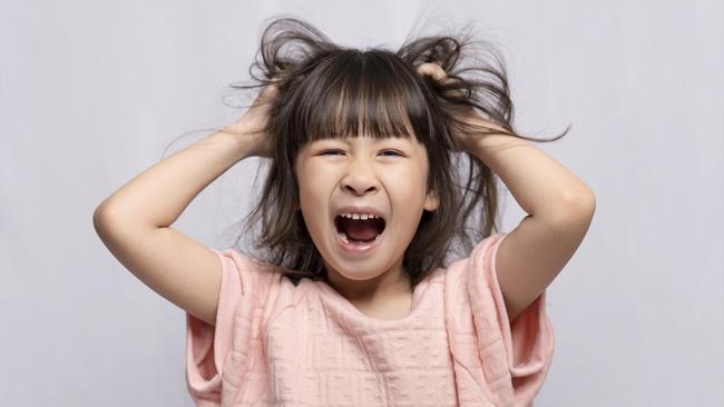 Bahaya Overstimulasi Akademik pada Anak: Antara Prestasi dan Tekanan Mental