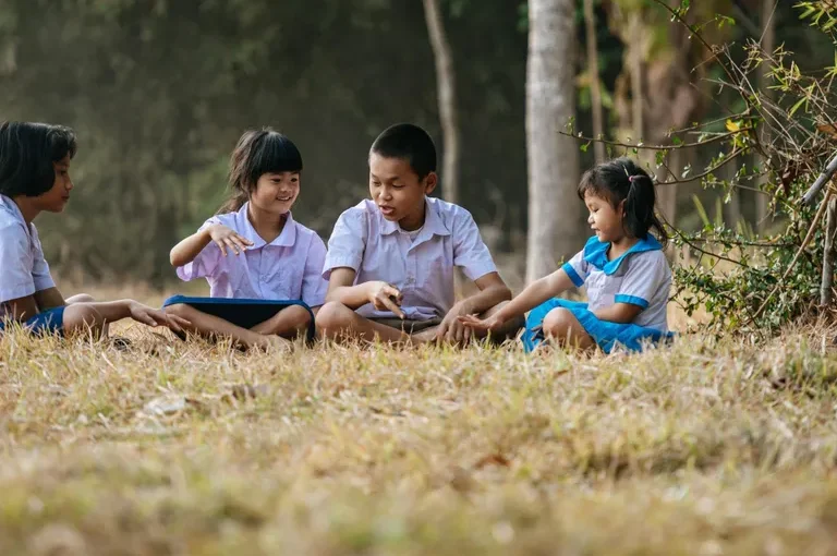Sekolah Tanpa Kelas: Tren Pendidikan Fleksibel di Era Digital Nomad