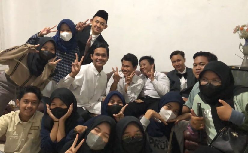 Sekolah Film Dokumenter: Membuat Dokumentasi dan Analisis Sosial